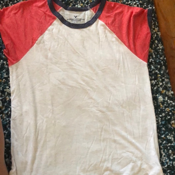 Three American Eagle T-Shirts - Picture 3 of 3